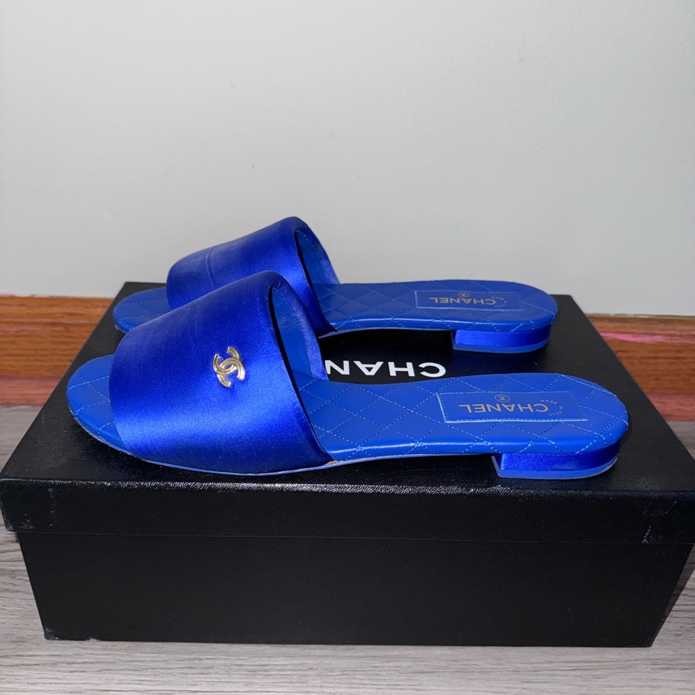 CHANEL Royal Blue Satin Quilted Slide Sandals - Picture 3 of 7